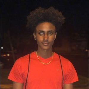 Meet your Posher, Biniam